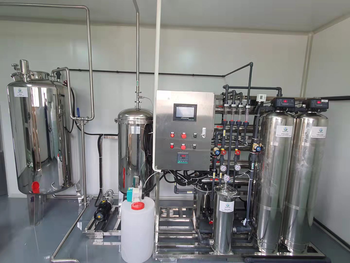 0.5T雙級RO純化水機.jpg 0.5T雙級RO純化水機.jpg
